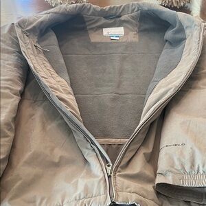 Columbia Men's khaki Performance coat with Omni-Shield.  Medium to heavy